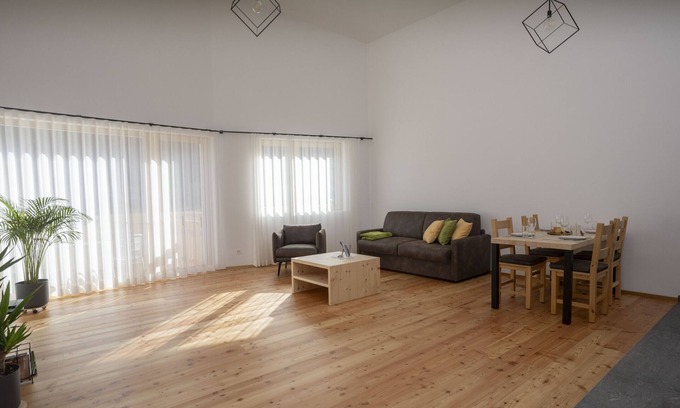 Santa Maria Val Muestair Apartment | Chasa Helvetia Quatter: newly built 2.5-room holiday flat with exclusive hotel service