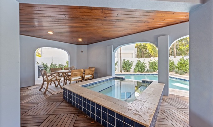 Holmes Beach House | Chasing Sunsets managed by Beach Retreats FL Anna Maria Island