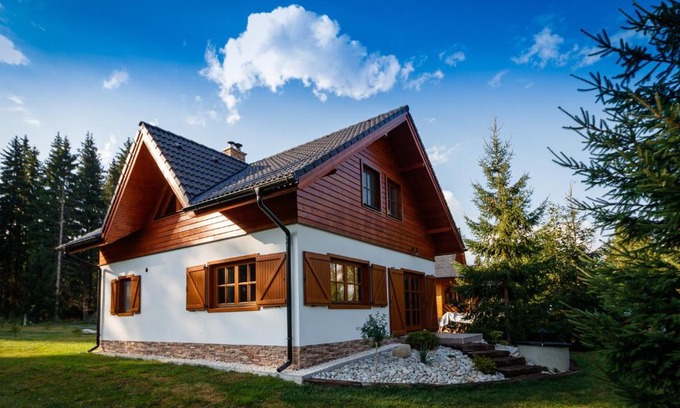 Svaty Kriz Ski Chalet | Chata Lienka