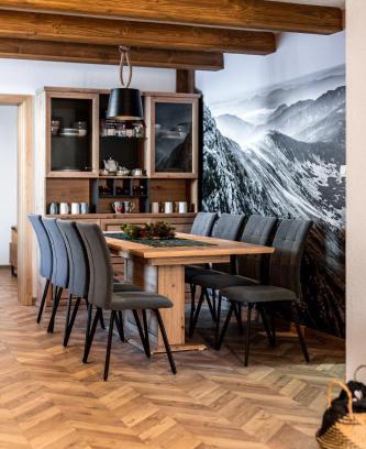 Helpa House | Chata Vlčia Skala