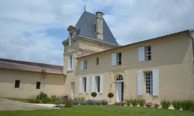 Saint-Laurent-des-Combes House | Chateau DE LA Barde - Saint-laurent-des-combes