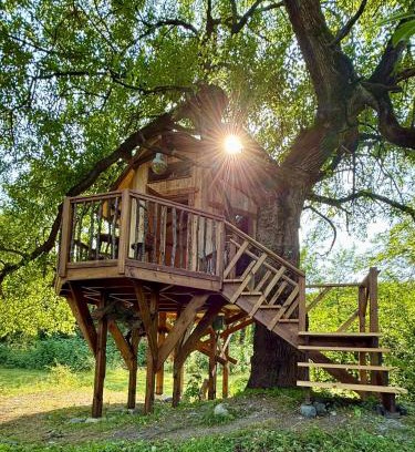 Lagodekhi House | Chateau Chapiteau