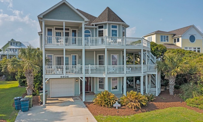 Emerald Isle House | Chateau de Sable: Views & Luxury Stay