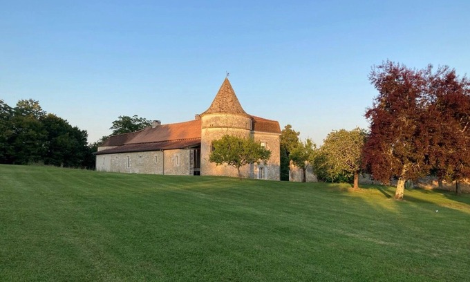 Saint-Martial-Viveyrol Other | Chateau of character in the heart of the Périgord Vert region