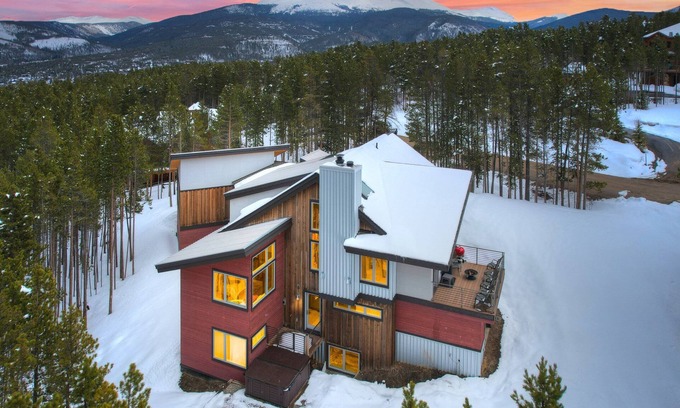 Breckenridge House | Chateau Nouveau TRUE Ski-in/out/EPIC Views - Private access to Peak 8, Hot Tub & More