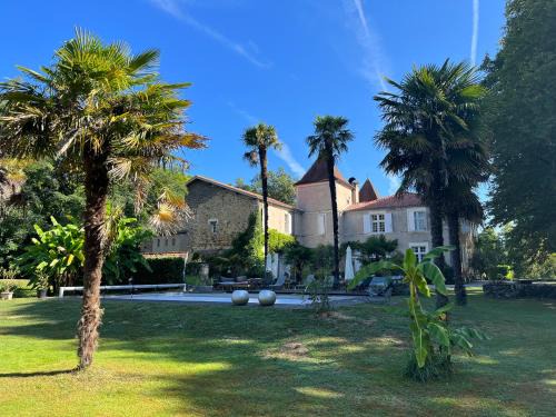 Pouillon Bed & Breakfast | Chateau Saint Martin B&B
