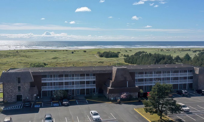 Long Beach Hotel | Chautauqua Resort & Conference Center