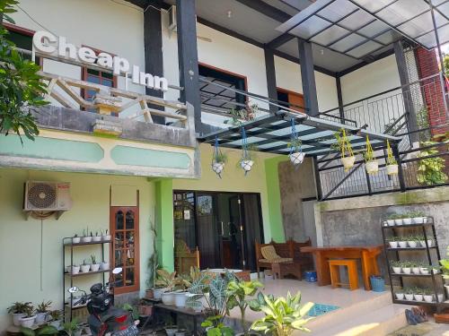 Banyuwangi House | Cheap Inn Banyuwangi