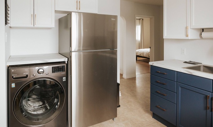 Saskatoon House | Cheerful 2 Bed 1 Bath A/C, + Yard