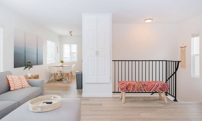 Old Towne House | Cheerful 2 Bedroom Steps to the Sand