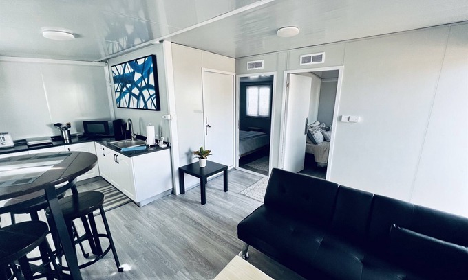 Garfield House | Cheerful 2BR Tiny-Home in Historic Garfield