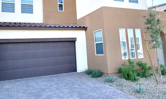 Enterprise Villa | Cheerful 4-Bedroom Villa with Garage and W/D.