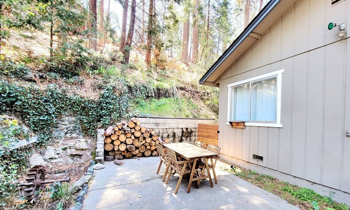 Twain Harte Cabin | Cheerful Cabin near lake & skii resort