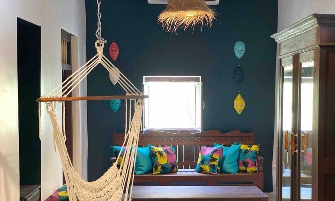 Stone Town House | Cheerful central townhouse with private balcony