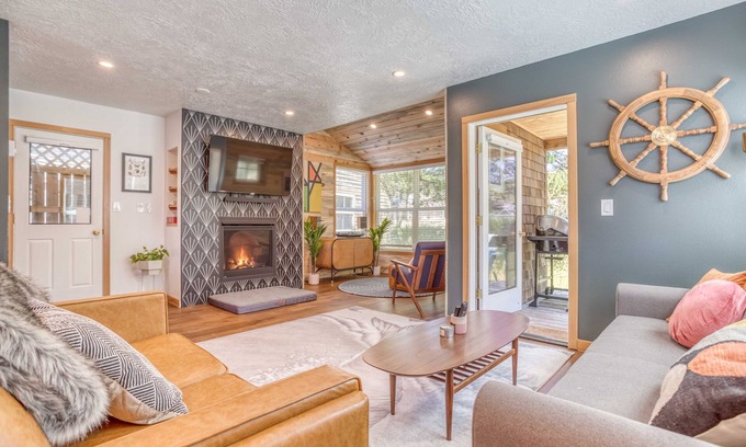Shorepine Village House | Cheerful Modern Beauty with Beach Access in Pacific City!