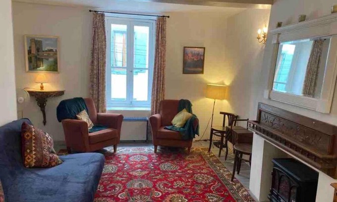 Quillan House | Cheerful, traditional 3 bedroom home in Quillan