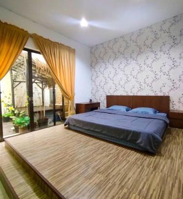 Surabaya House | Cheery Room 101