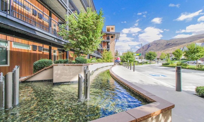 Chelan Apartment | Chelan Resort Suites 2