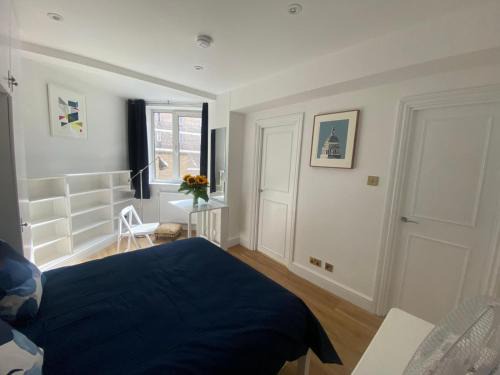 Brompton & Hans Town Apartment | Chelsea Studio Sloane Avenue