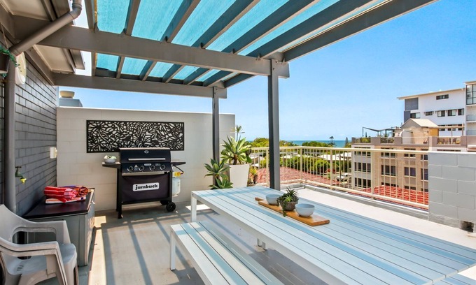 Kings Beach Apartment | Cheltenham Apartments Unit 18, 40 King St