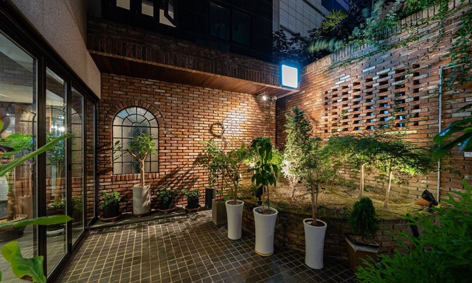 Cheonho-dong Hotel | Cheonho Hotel August