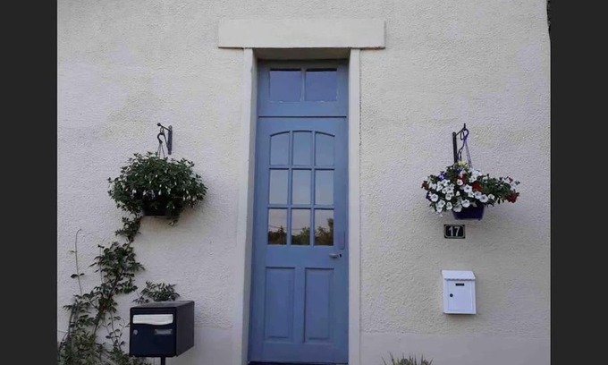 Gorre House | Cherry Blossom Cottage