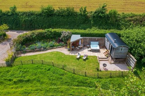 Kenn House | Cherry Blossom, Devon Hideaways