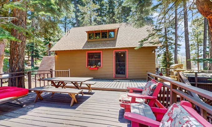 South Lake Tahoe Cabin | Cherry Leaf Lodge - Dog-Friendly Escape with Lake Views & Lake Access
