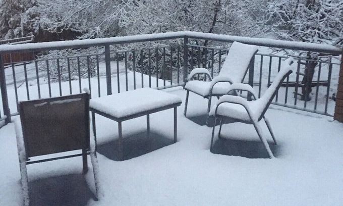 East Jindabyne Ski Chalet | Chesa St Moritz Chalet sleeps 18