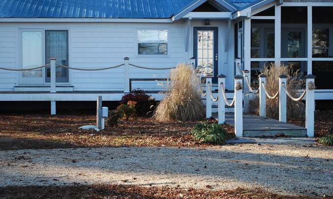 Point Lookout House | Chesabelle - Belle of the Bay - Sweeping Views with Style!
