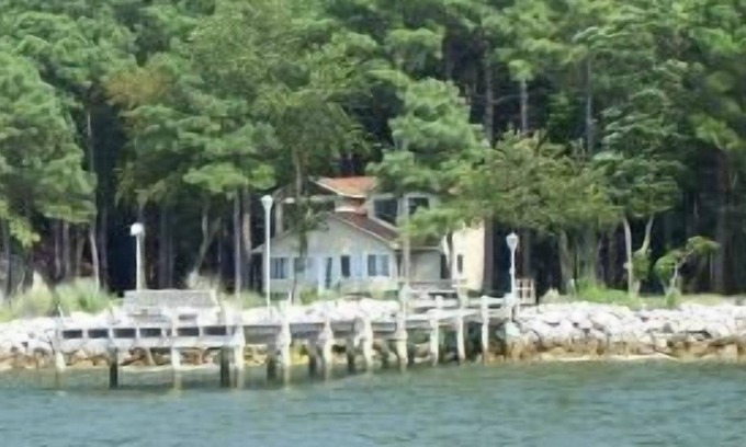 Deal Island House | Chesapeake Bay Waterfront Home