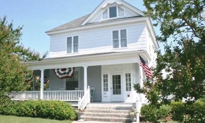 Cape Charles House | Chesapeake Dream - Stately restored Victorian home ONLY 4 houses from the BEACH!