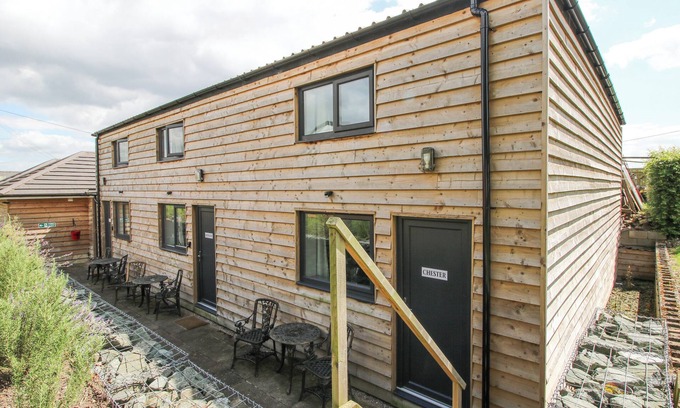 Overton-on-dee Cottage | CHESTER, pet friendly, character holiday cottage in Ellesmere