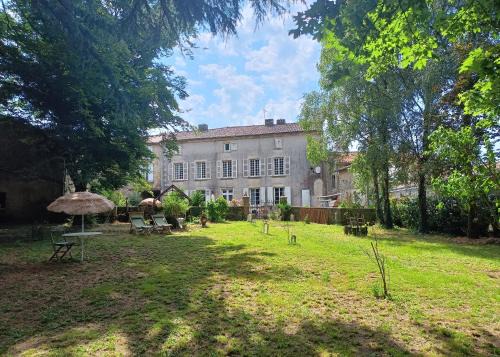 Champdeniers Bed & Breakfast | Chez Célia Bed&Breakfast