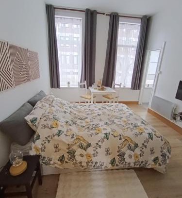 Mons House | Chez Catherine