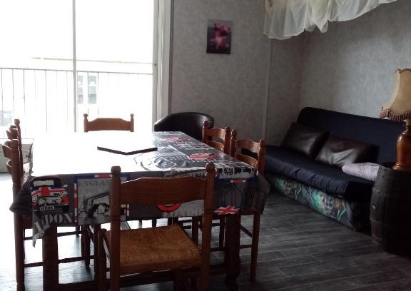 Sainte-Mere-Eglise Apartment | Chez charline