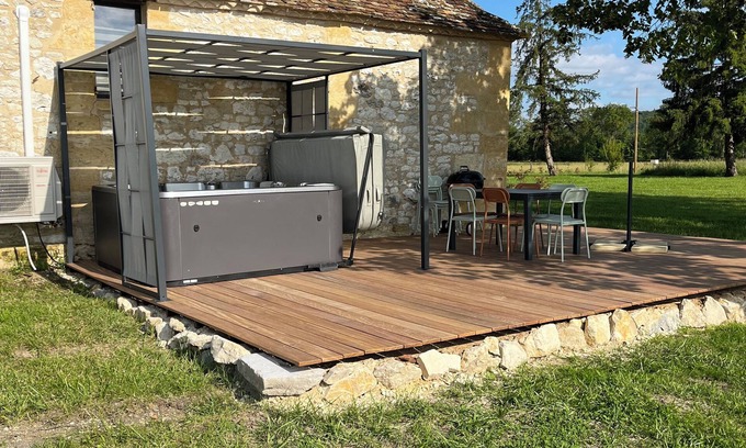 Gageac-et-Rouillac Apartment | Chez FLO et Marjo des Séjours a la Campagne Repos Assurer