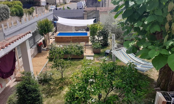 Fronsac Bed & Breakfast | Chez Jeanfi