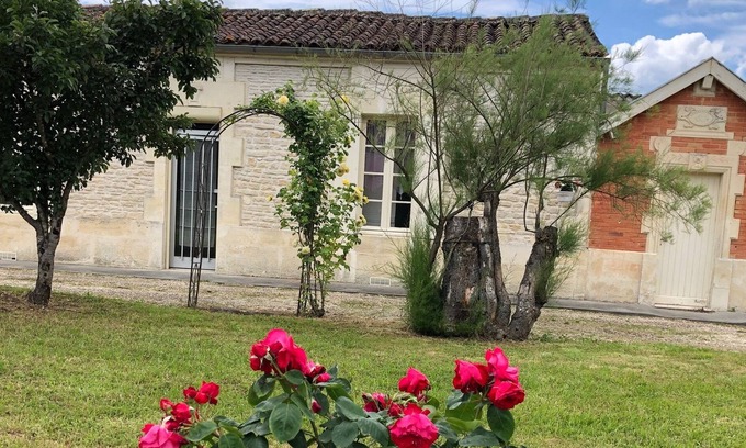 Mesnac House | Chez Lysette Country house