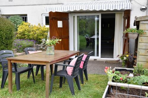 Montigny-en-Morvan Apartment | Chez Marjon a Morvan