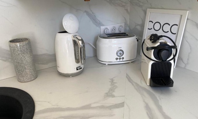 Carnot Apartment | Chez Sarah charming apartment for congresses and holidays LIVE IN CANNES