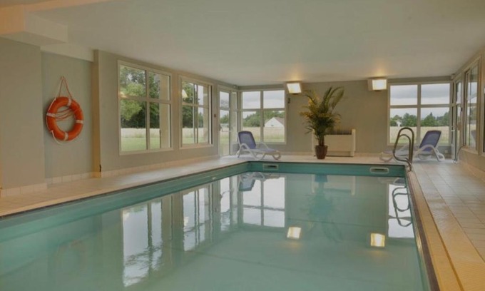 Levernois Apartment | Chez Suzette-Résidence-Piscine-Sauna