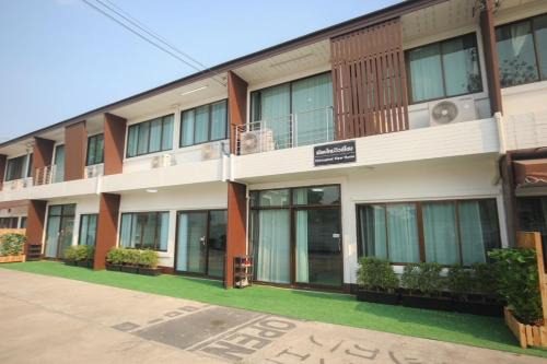 Nong Pa Khrang Villa | Chiangmai View Home