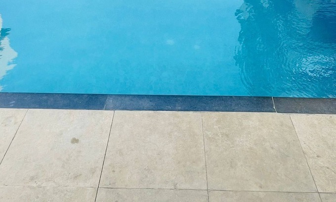 Daman Apartment | Chic 1-bedroom apartment in brilliant Daman with WiFi, AC