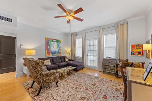 Dilworth House | Chic 1 BR Units Near Dilworth