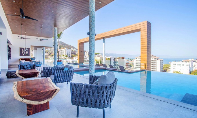 Emiliano Zapata Condo | Chic 1BR in Romantic Zone w/pool