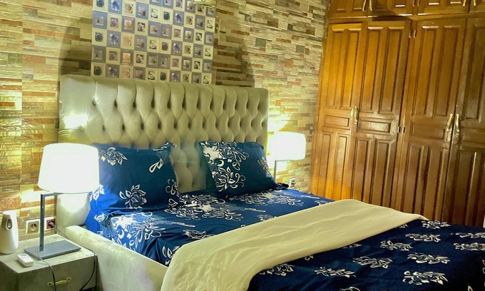 Yaounde Apartment | Chic 2-bedroom corporate apartment in Yaoundé with AC, WiFi