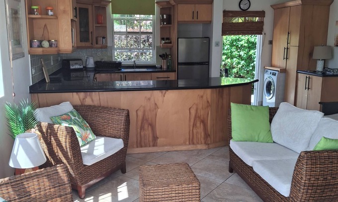 Saint Peter Parish Villa | Chic 2 BR villa- 10 min Walk to Heywoods Beach & Speightstown West Coast