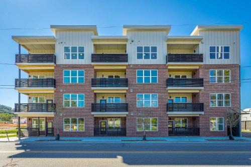 Chattanooga Apartment | Chic 2BR at The Poplin - Southside Chattanooga