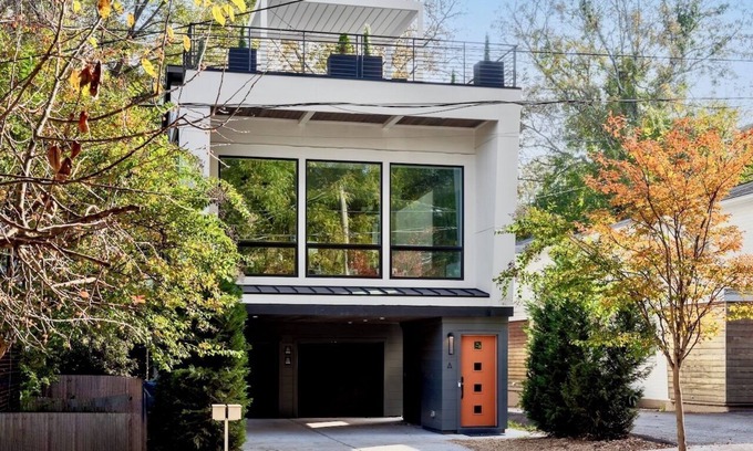 Old Fourth Ward House | Chic 3BR | Rooftop Views | 0.4 Mi to Beltline